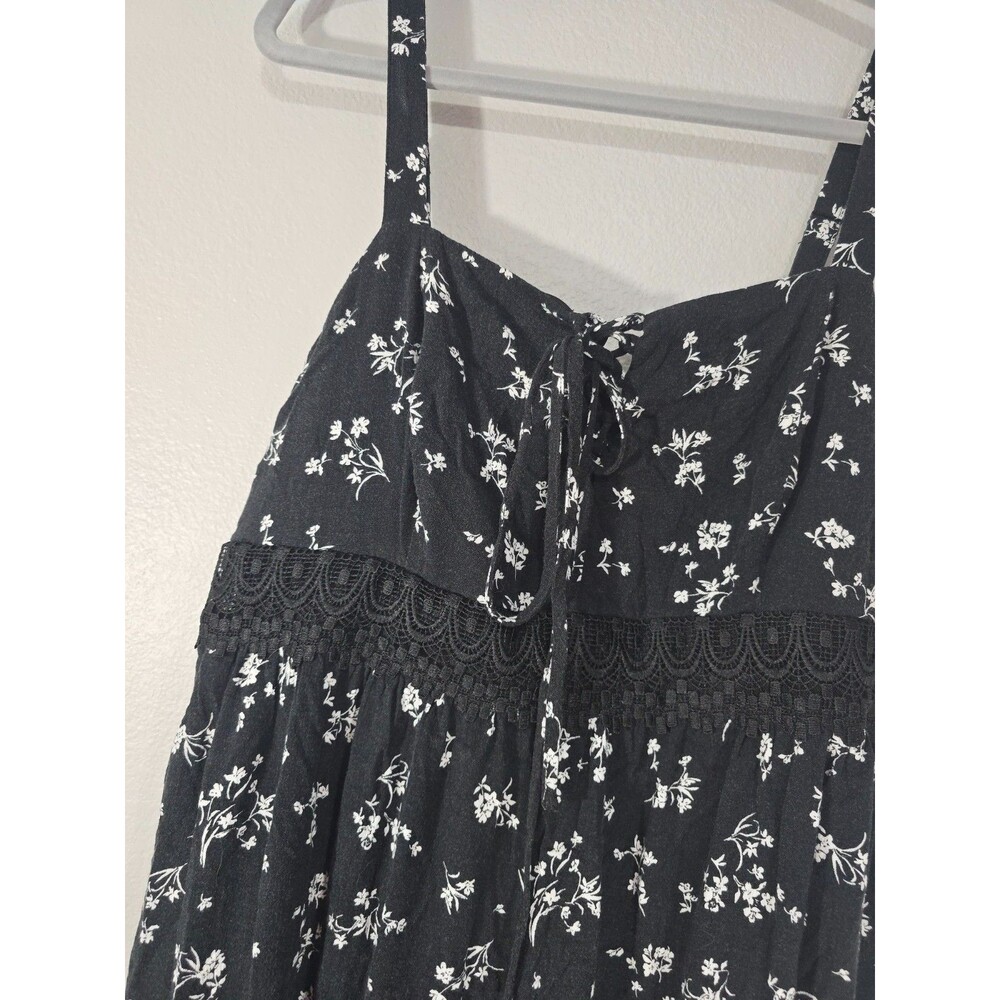 Torrid  Maxi Lace-Up Dress Black & White Floral Boho Cottagecore Size 1 1x BL - Picture 5 of 8